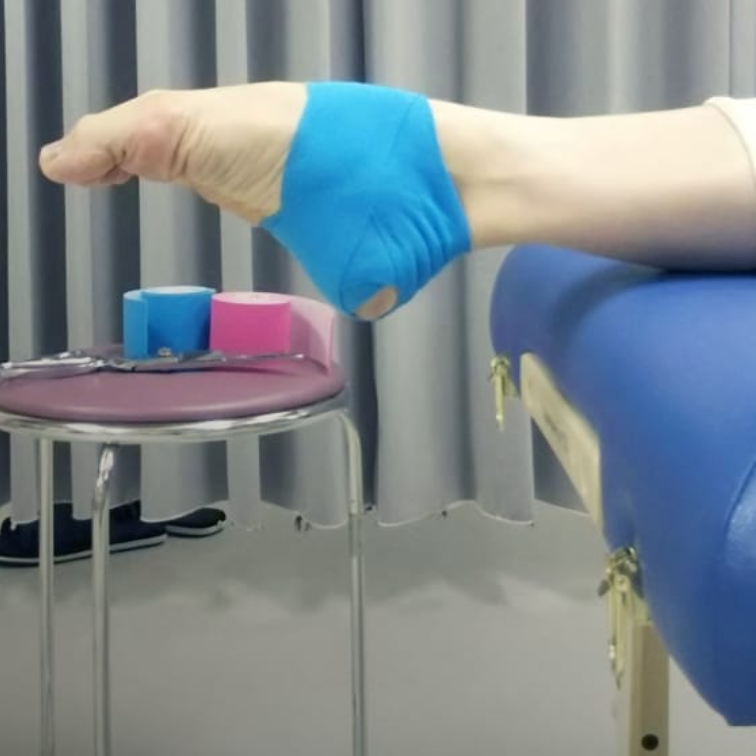 バレエ足首捻挫テーピング